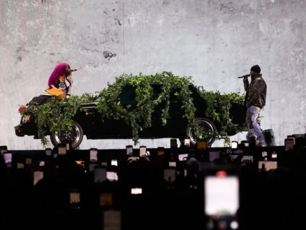SZA And Kendrick Deliver Stadium-Worthy Show