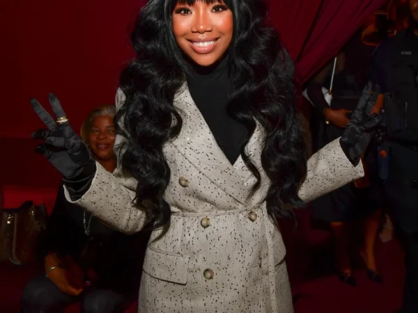 Brandy Explains Why She Abruptly Ended Her Concert With Monica, Says She Nearly Fainted