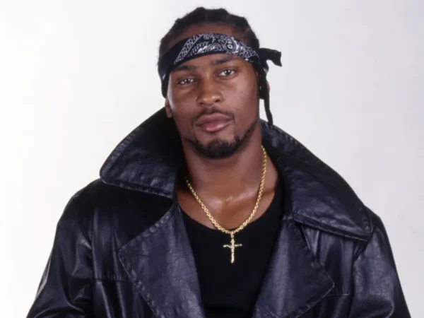 D’Angelo Streams Skyrocket 796% After His Death, 3 Songs Reach R&B Charts