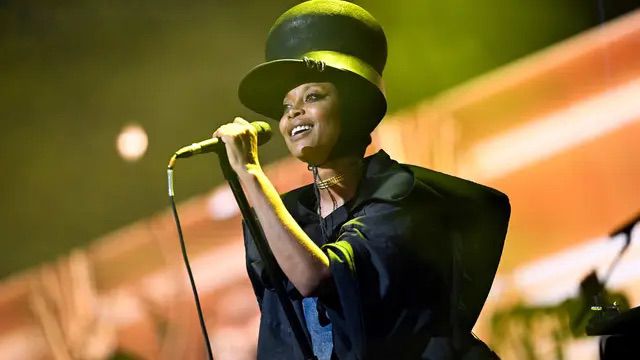 Erykah Badu Clears The Air On Outkast’s ‘Ms. Jackson’ Inspiration