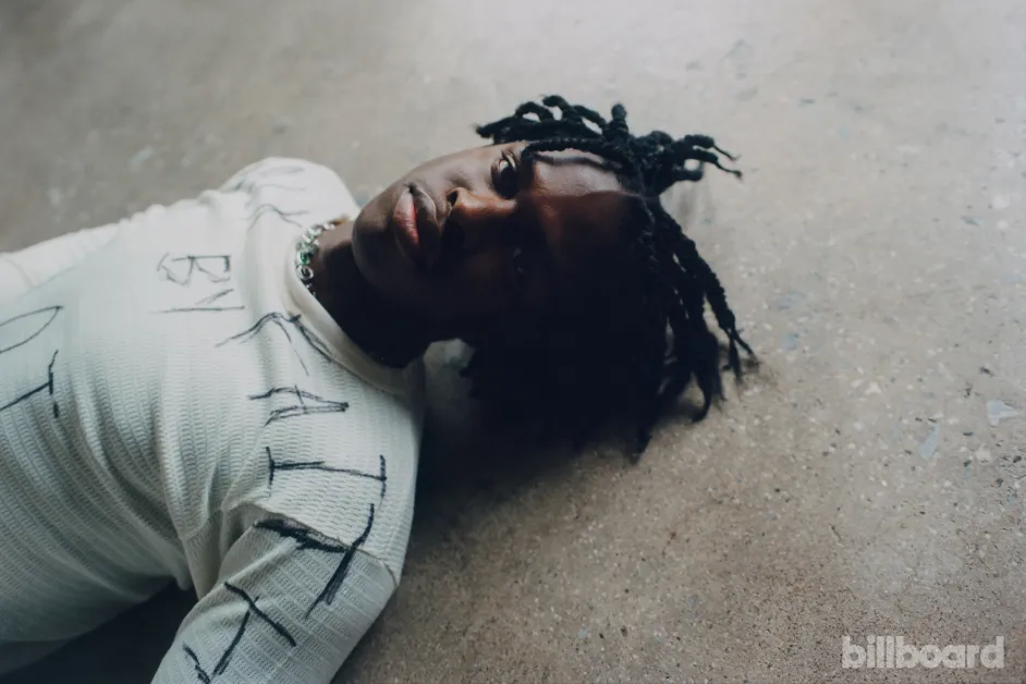 Daniel Caesar Clinches His First No. 1 On Top R&B/Hip-Hop Albums Chart
