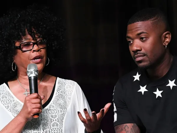 Ray J’s Mom Reportedly Responds After Social Media User Says She “Raised A Terrible Son”