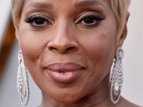 Mary J. Blige Candidly Opens Up About Battling Addiction Early In Her Music Career