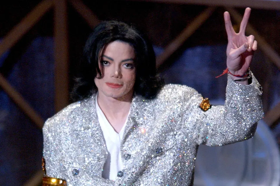 Michael Jackson Blocks One Of R&B’s Biggest Stars From A New No. 1 Album