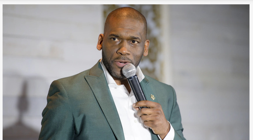 Pastor Jamal Bryant Slams Kevin Hart’s Netflix Roast As ‘Disrespect Dressed As Jokes’