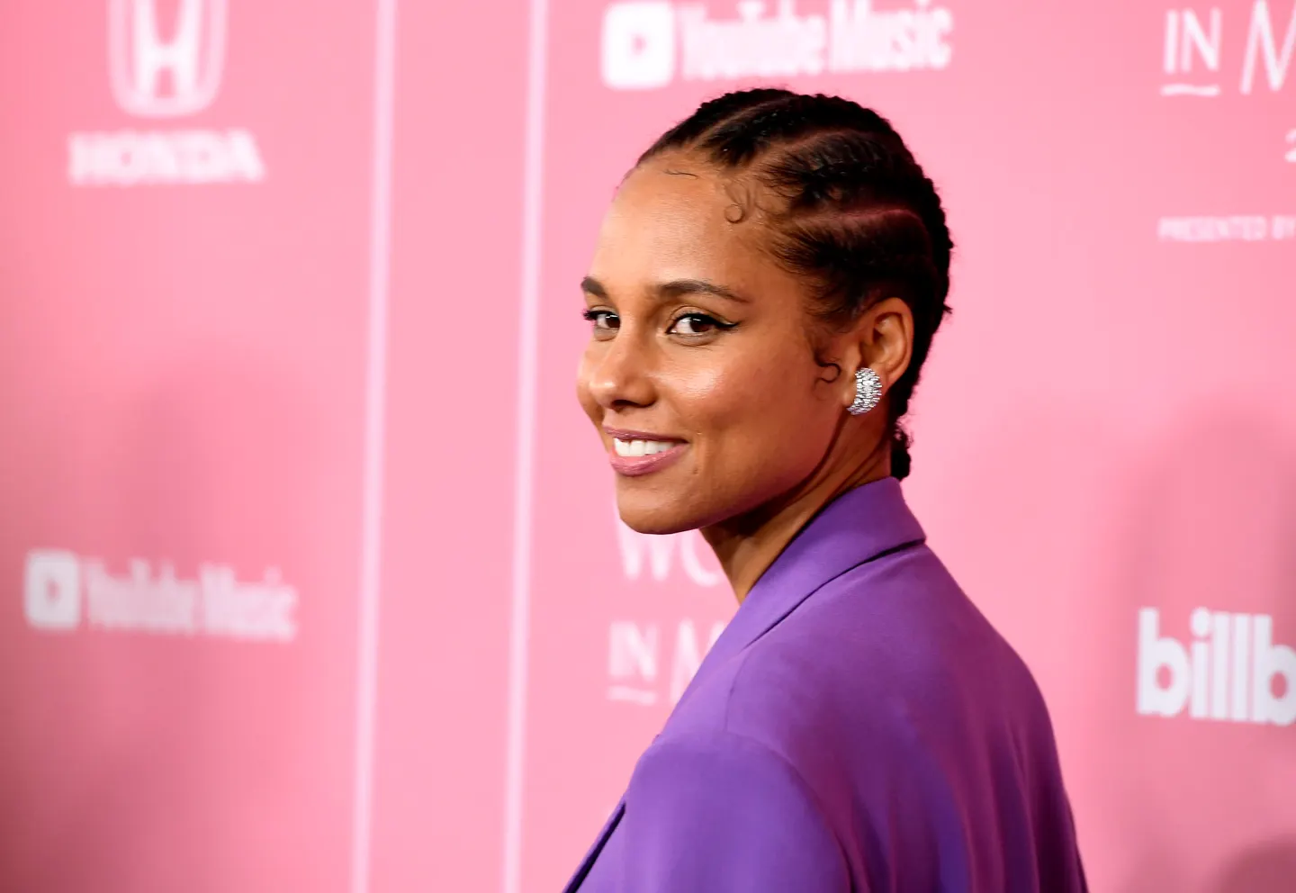 Alicia Keys Earns A New Chart Hit With Some Help From The Knicks