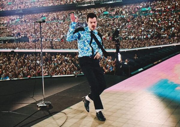Harry Styles Sets Guinness World Record With Longest Wembley Run