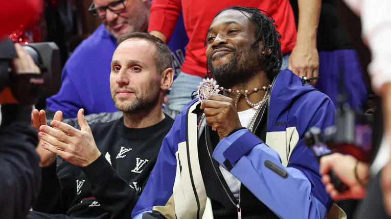 DJ Akademiks Leaks Texts With Meek Mill, Begs Rapper To Visit His House