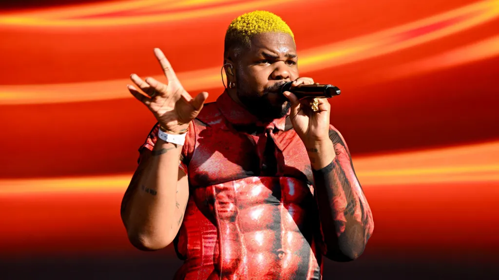 MNEK Cancels Tour Over Lack Of Ticket Sales And High Production Costs